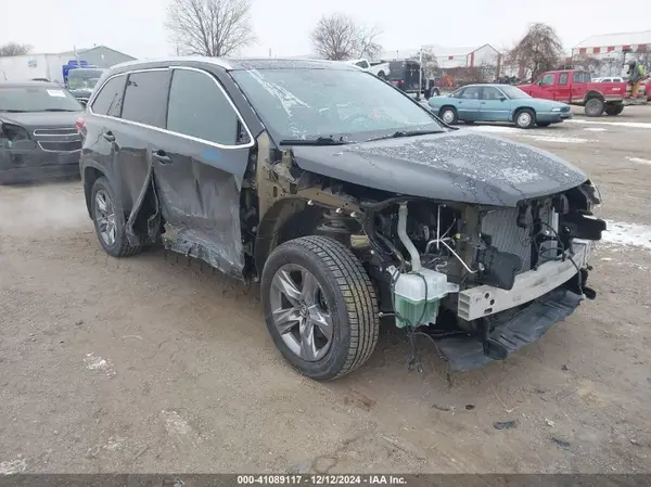 5TDDZRFHXKS988526 2019 TOYOTA HIGHLANDER - Image 1