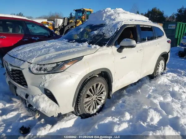 5TDEBRCH0LS009997 2020 TOYOTA HIGHLANDER - Image 2