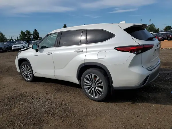 5TDEBRCH0MS015509 2021 TOYOTA HIGHLANDER - Image 2
