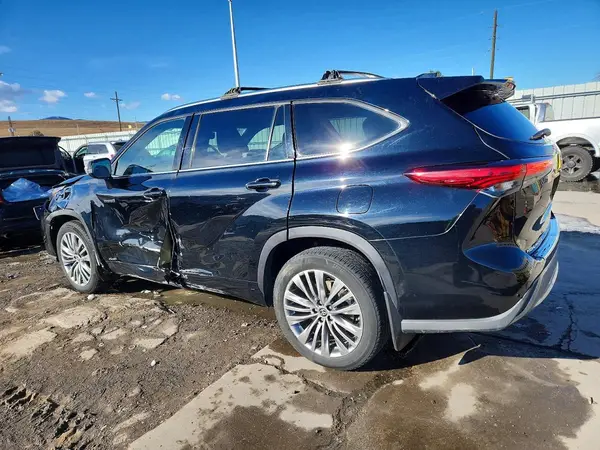 5TDEBRCH0MS024551 2021 TOYOTA HIGHLANDER - Image 2