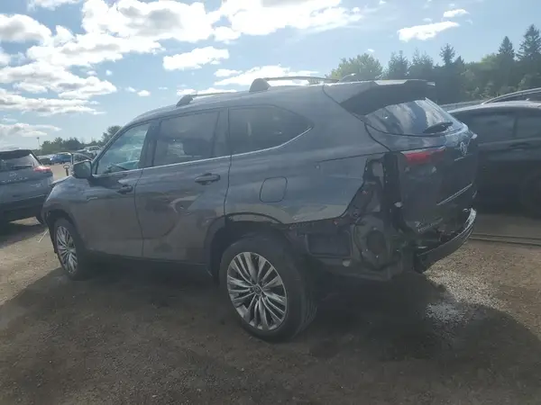 5TDEBRCH0NS080880 2022 TOYOTA HIGHLANDER - Image 2