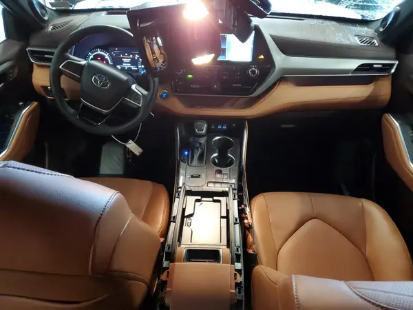 5TDEBRCH0NS090017 2022 TOYOTA HIGHLANDER - Image 8