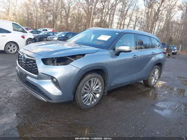 5TDEBRCH0PS106476 2023 TOYOTA HIGHLANDER - Image 2
