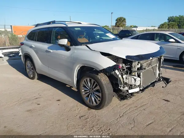 5TDEBRCH0PS583053 2023 TOYOTA HIGHLANDER - Image 1