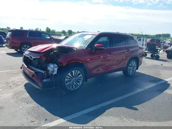 5TDEBRCH0SS653210 2025 TOYOTA HIGHLANDER - Image 2
