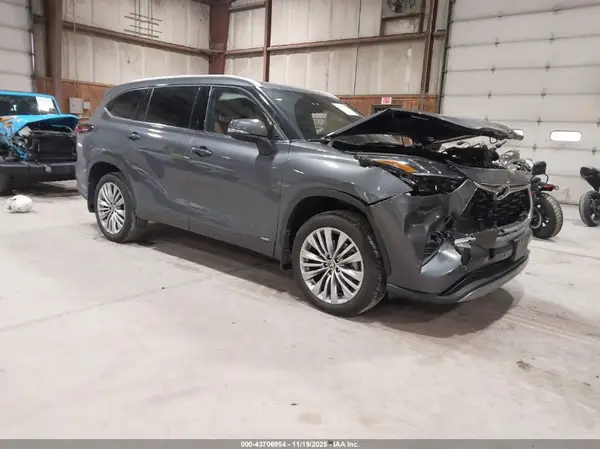 5TDEBRCH0SS669178 2025 TOYOTA HIGHLANDER - Image 1