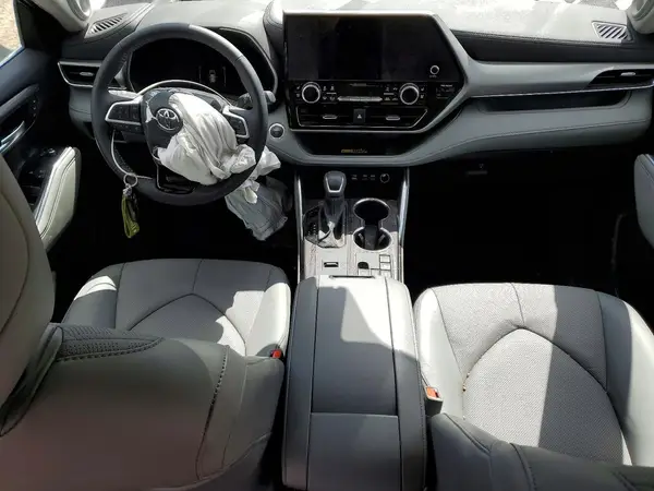 5TDEBRCH0SS680651 2025 TOYOTA HIGHLANDER - Image 8