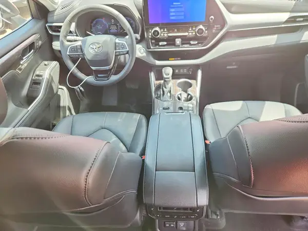 5TDEBRCH0TS705145 2026 TOYOTA HIGHLANDER - Image 8