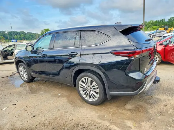 5TDEBRCH0TS708840 2026 TOYOTA HIGHLANDER - Image 2