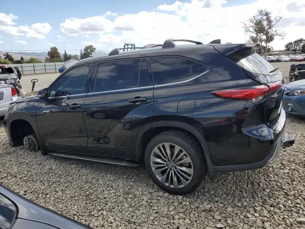 5TDEBRCH1LS001505 2020 TOYOTA HIGHLANDER - Image 2