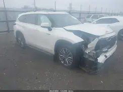 5TDEBRCH1LS012813 2020 TOYOTA HIGHLANDER