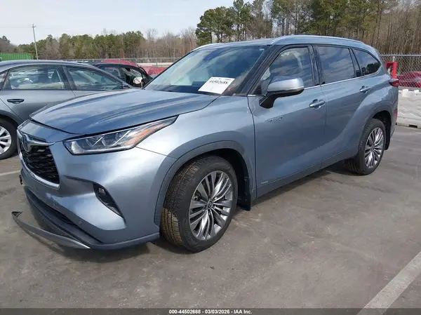 5TDEBRCH1MS017933 2021 TOYOTA HIGHLANDER - Image 2