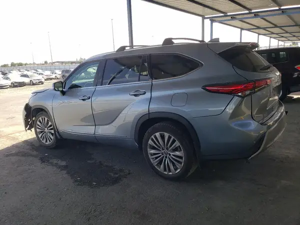 5TDEBRCH1MS032156 2021 TOYOTA HIGHLANDER - Image 2