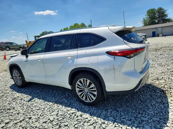 5TDEBRCH1MS048860 2021 TOYOTA HIGHLANDER - Image 2