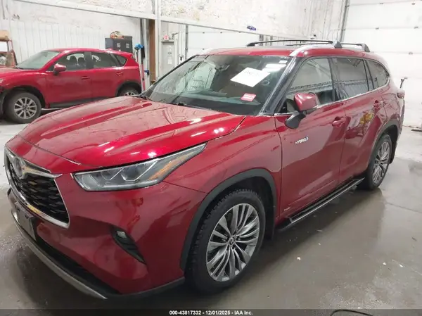 5TDEBRCH1MS051953 2021 TOYOTA HIGHLANDER - Image 2
