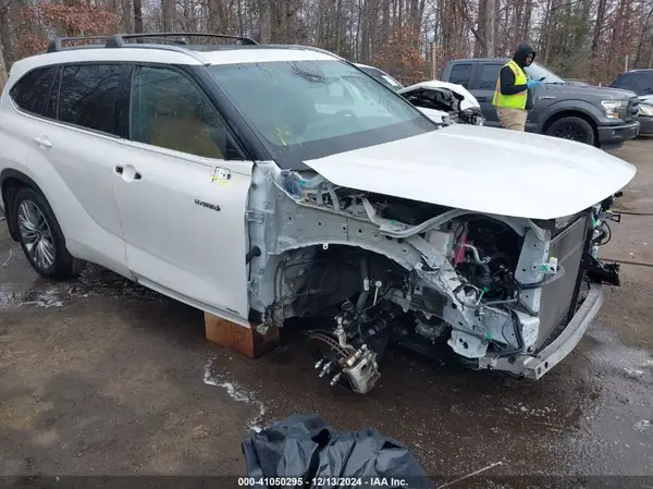 5TDEBRCH1MS057252 2021 TOYOTA HIGHLANDER - Image 1