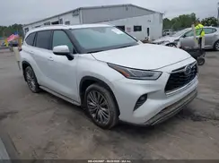 5TDEBRCH1NS076871 2022 TOYOTA HIGHLANDER