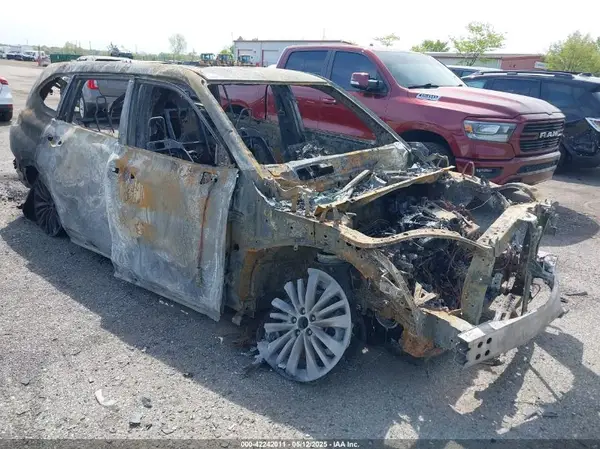 5TDEBRCH1NS090365 2022 TOYOTA HIGHLANDER - Image 1