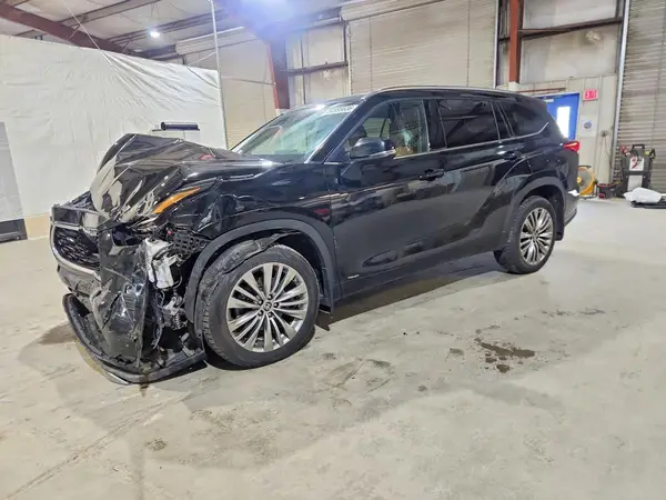 5TDEBRCH1NS094660 2022 TOYOTA HIGHLANDER - Image 1