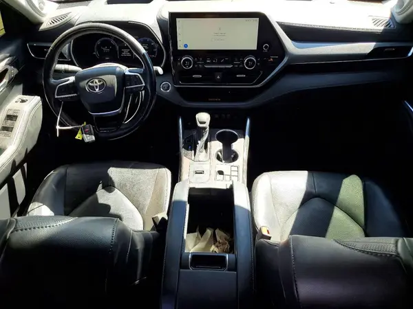 5TDEBRCH1PS107703 2023 TOYOTA HIGHLANDER - Image 8