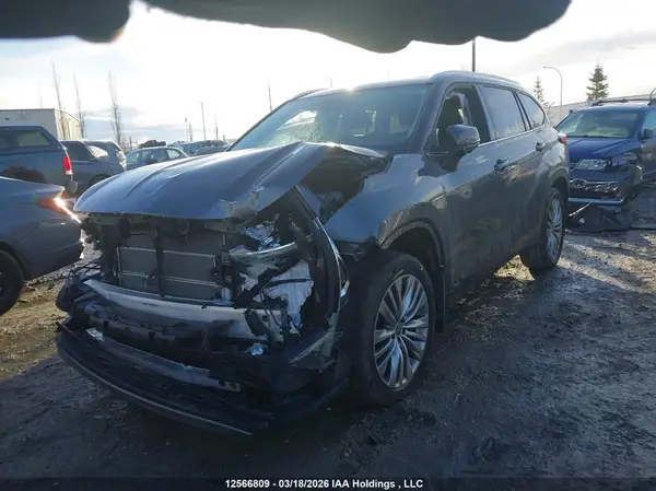 5TDEBRCH1PS126171 2023 TOYOTA HIGHLANDER - Image 2