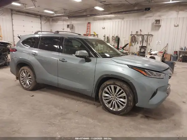 5TDEBRCH1PS132424 2023 TOYOTA HIGHLANDER - Image 1