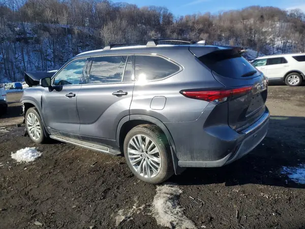 5TDEBRCH1PS133279 2023 TOYOTA HIGHLANDER - Image 2
