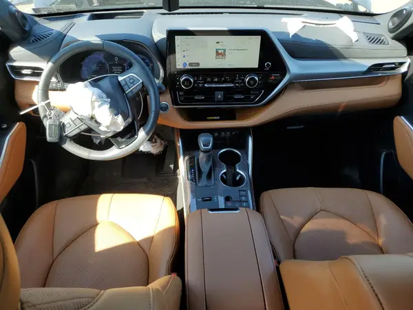 5TDEBRCH1RS630724 2024 TOYOTA HIGHLANDER - Image 8