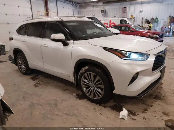 5TDEBRCH1SS649473 2025 TOYOTA HIGHLANDER - Image 1