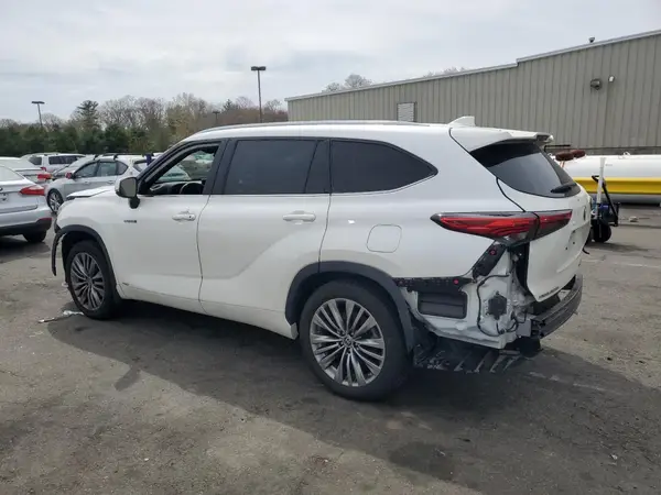 5TDEBRCH2MS014779 2021 TOYOTA HIGHLANDER - Image 2
