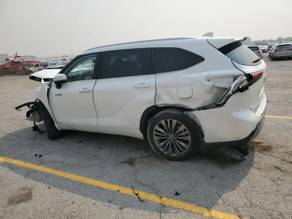 5TDEBRCH2MS017827 2021 TOYOTA HIGHLANDER - Image 2