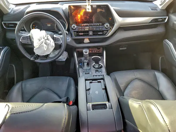 5TDEBRCH2MS064355 2021 TOYOTA HIGHLANDER - Image 8
