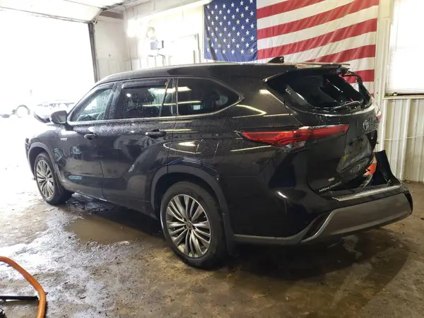 5TDEBRCH2MS068048 2021 TOYOTA HIGHLANDER - Image 2