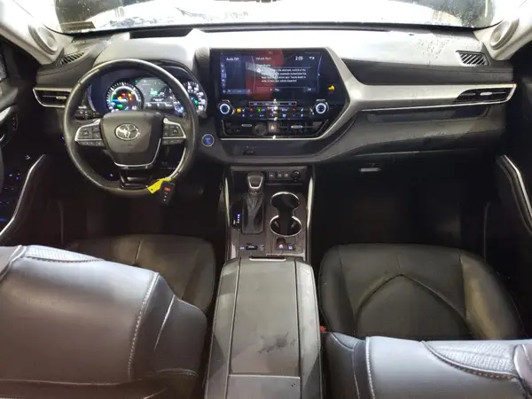 5TDEBRCH2MS068048 2021 TOYOTA HIGHLANDER - Image 8