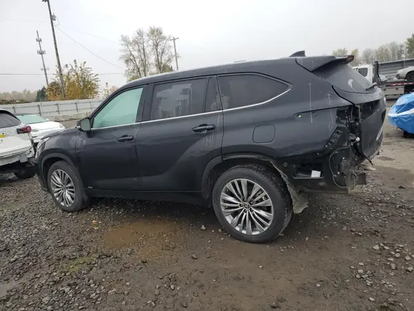 5TDEBRCH2NS081898 2022 TOYOTA HIGHLANDER - Image 2