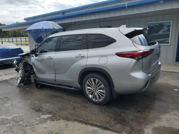 5TDEBRCH2PS573897 2023 TOYOTA HIGHLANDER - Image 2