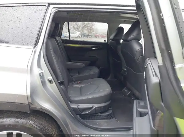 5TDEBRCH2SS667092 2025 TOYOTA HIGHLANDER - Image 8