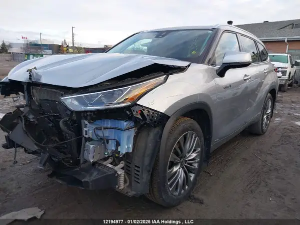 5TDEBRCH3LS014577 2020 TOYOTA HIGHLANDER - Image 2