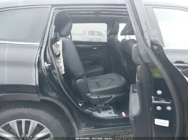 5TDEBRCH3MS018985 2021 TOYOTA HIGHLANDER - Image 8