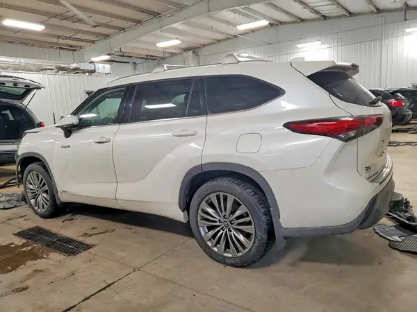 5TDEBRCH3MS026276 2021 TOYOTA HIGHLANDER - Image 2