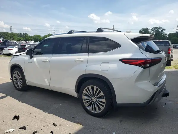 5TDEBRCH3MS027475 2021 TOYOTA HIGHLANDER - Image 2