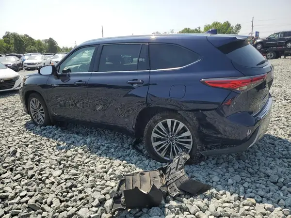 5TDEBRCH3MS027931 2021 TOYOTA HIGHLANDER - Image 2