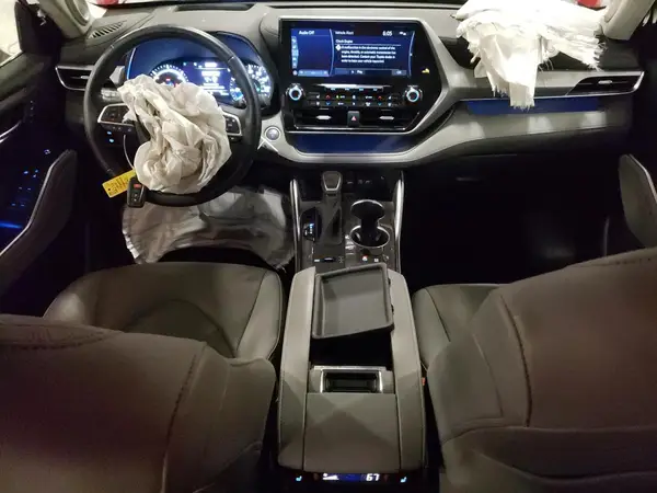 5TDEBRCH3MS035379 2021 TOYOTA HIGHLANDER - Image 8
