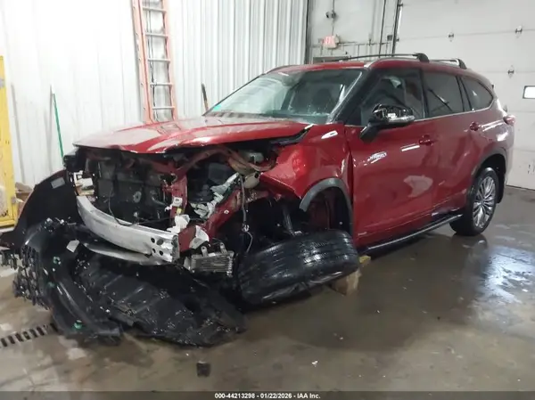 5TDEBRCH3MS036905 2021 TOYOTA HIGHLANDER - Image 2