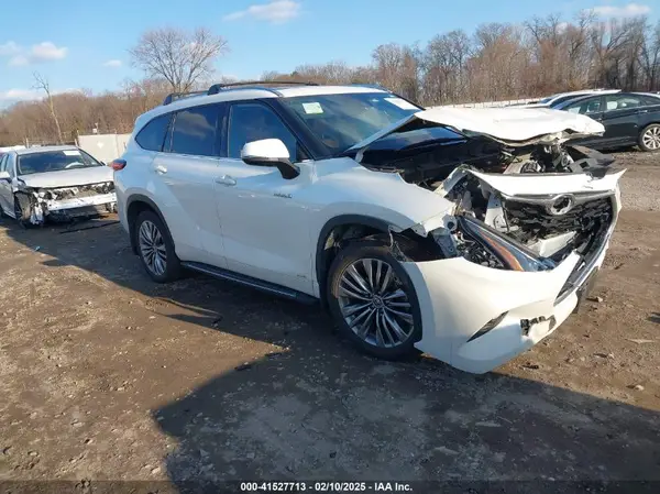 5TDEBRCH3MS038380 2021 TOYOTA HIGHLANDER - Image 1
