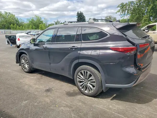 5TDEBRCH3MS050741 2021 TOYOTA HIGHLANDER - Image 2