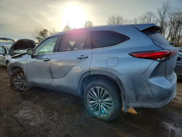 5TDEBRCH3MS053476 2021 TOYOTA HIGHLANDER - Image 2