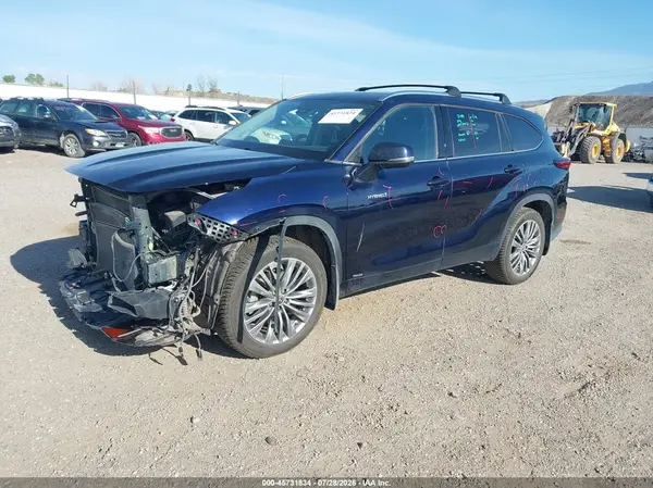 5TDEBRCH3MS055759 2021 TOYOTA HIGHLANDER - Image 2