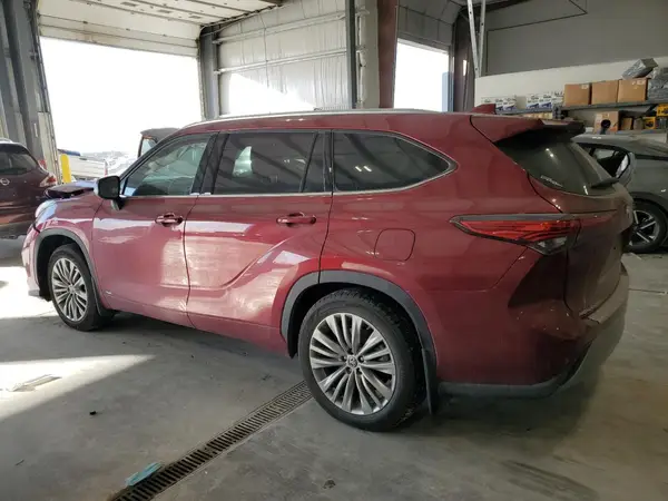 5TDEBRCH3PS110683 2023 TOYOTA HIGHLANDER - Image 2