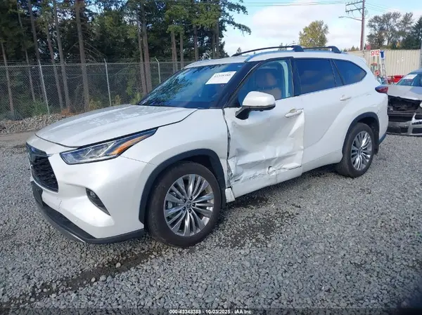 5TDEBRCH3PS583533 2023 TOYOTA HIGHLANDER - Image 2